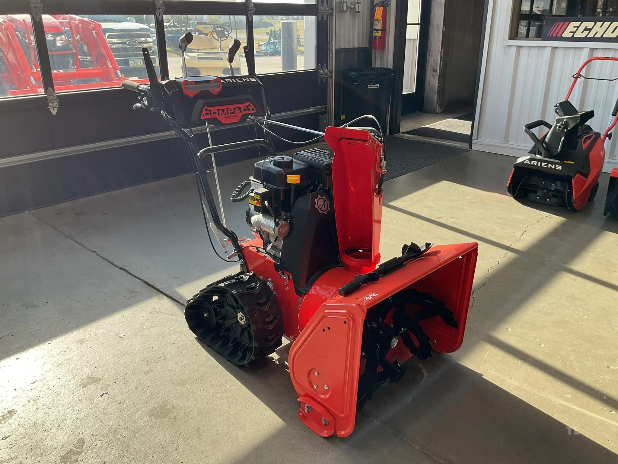 2024 Ariens  Compact  24 RapidTrak 