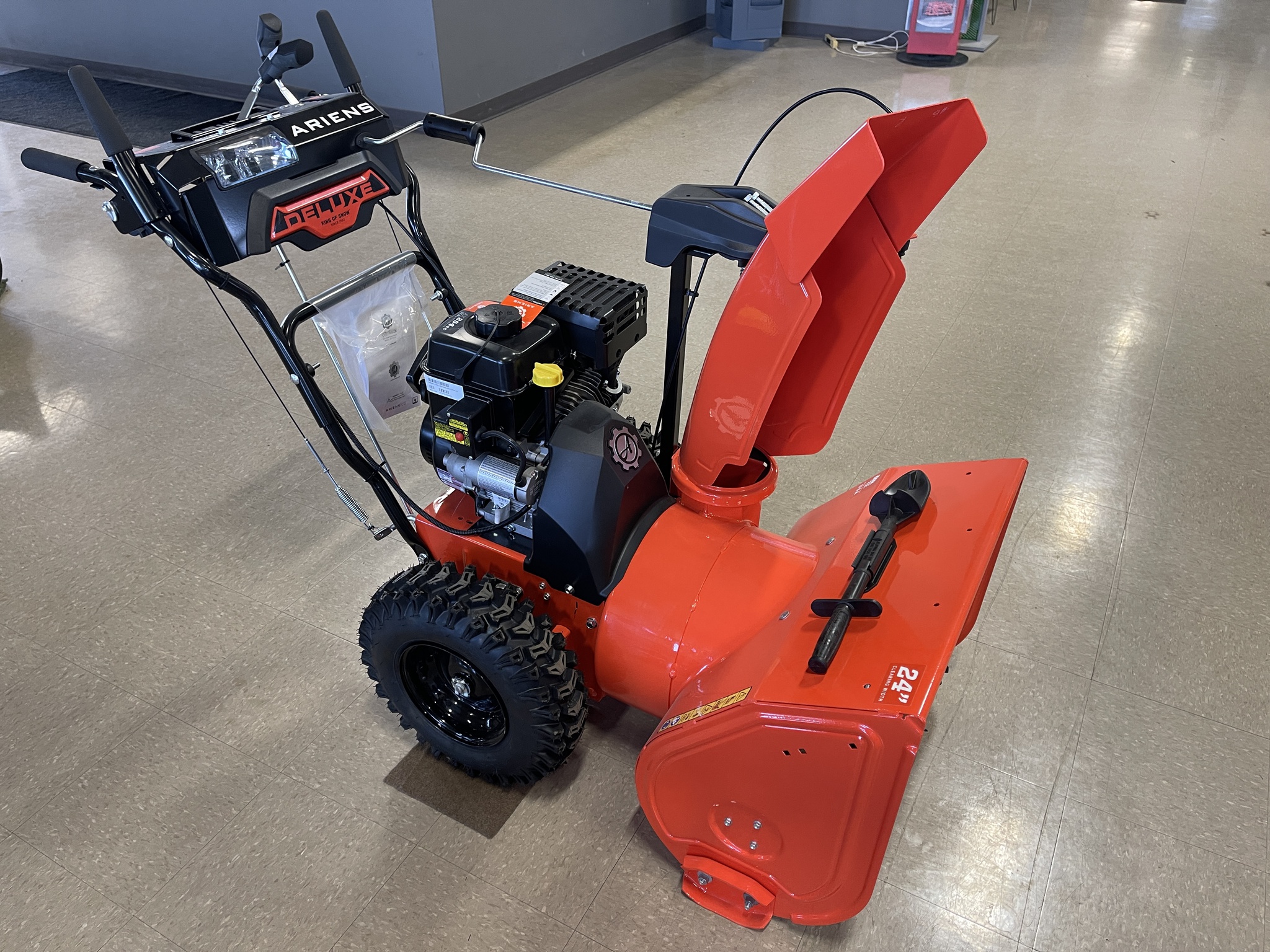 2023 Ariens  Deluxe  24 